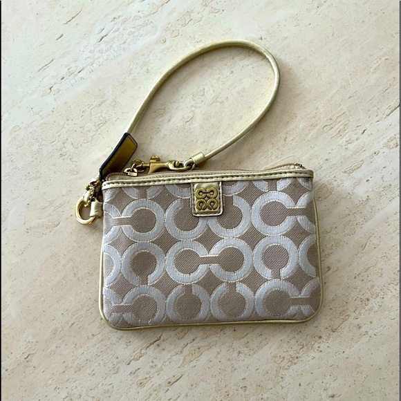 Coach Signature 4C Wristlet in Metallic Gold Leather - Picture 2 of 6